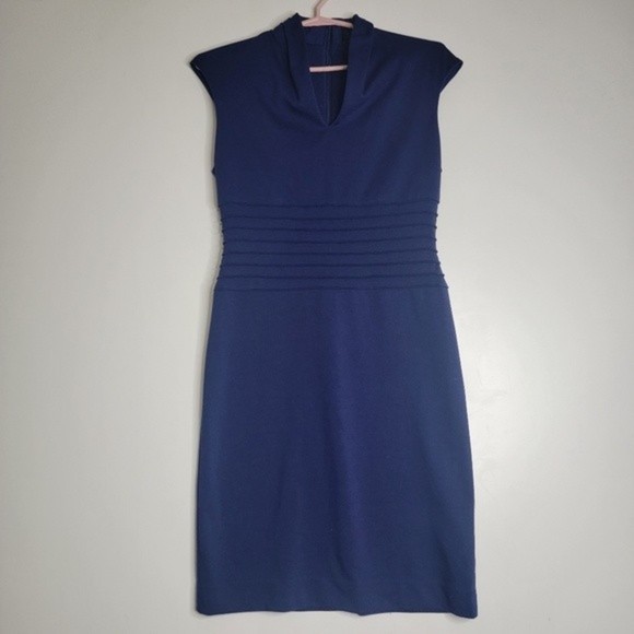 Saks Fifth Avenue Dresses & Skirts - 𝅺saks Fith Avenue Blue Sheath dress